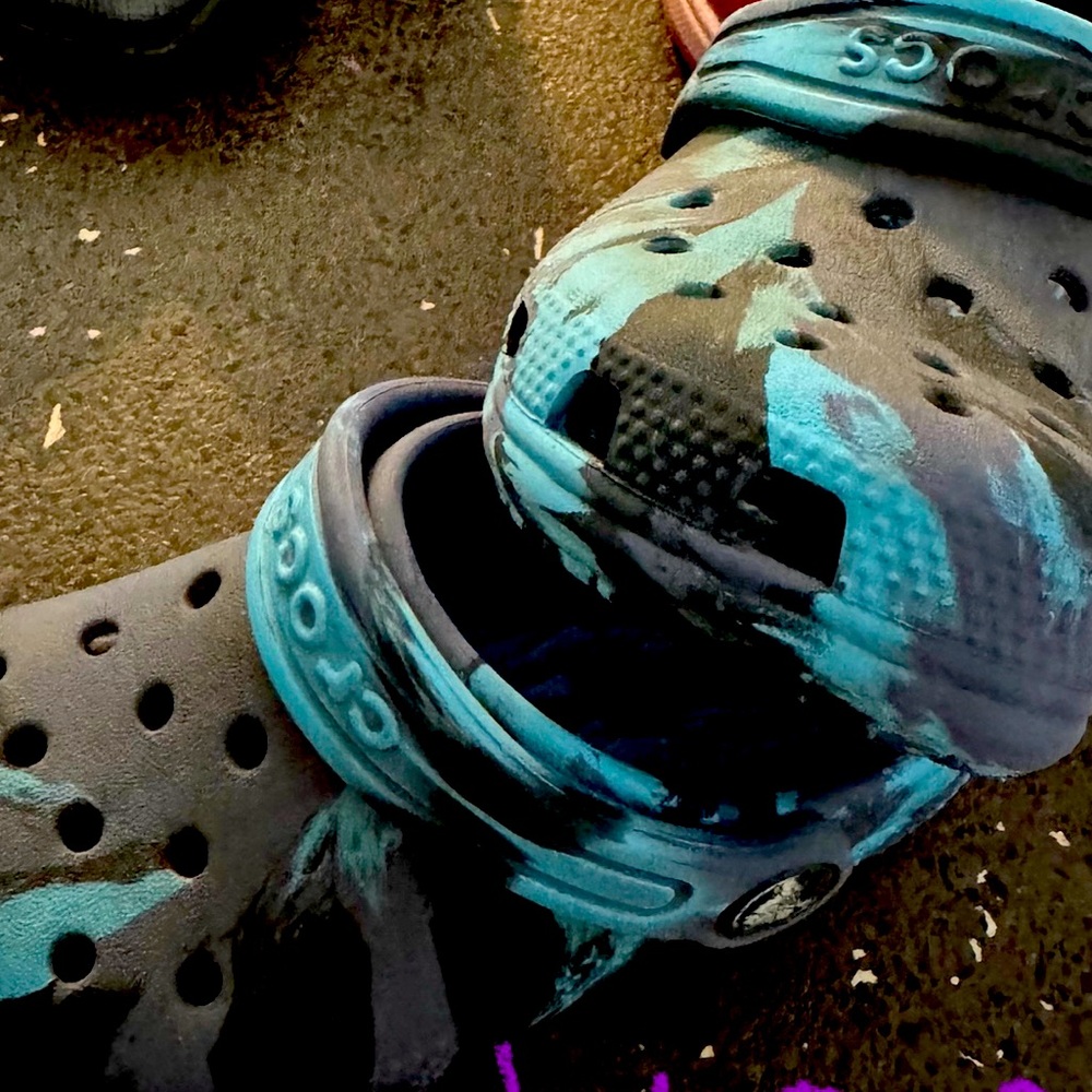 Size 8 crocs toddler